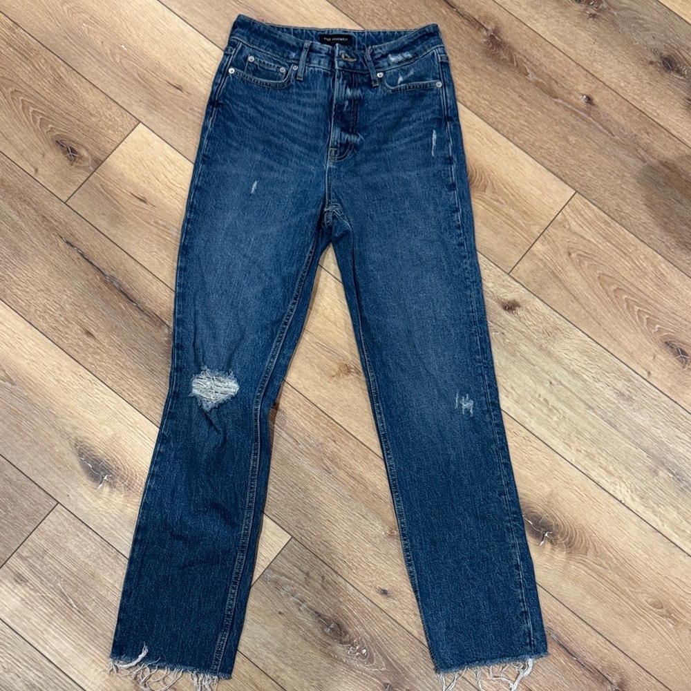 Women's Straight Leg Jeans in Dark Blue
